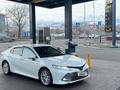 Toyota Camry 2018 года за 13 100 000 тг. в Алматы – фото 7