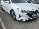 Hyundai Elantra 2019 года за 8 500 000 тг. в Шымкент – фото 3