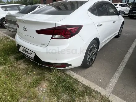 Hyundai Elantra 2019 года за 8 500 000 тг. в Шымкент – фото 5