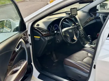 Hyundai Grandeur 2014 года за 7 950 000 тг. в Алматы – фото 16