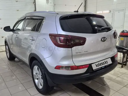 Kia Sportage 2013 года за 7 700 000 тг. в Актобе – фото 3