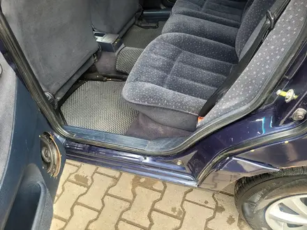 Volkswagen Passat 1995 года за 1 300 000 тг. в Уральск – фото 8