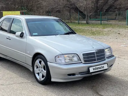 Mercedes-Benz C 280 1999 года за 4 200 000 тг. в Алматы – фото 17