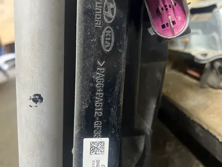 Диффузор радиатора Kia K5 20-нв за 120 000 тг. в Алматы – фото 6