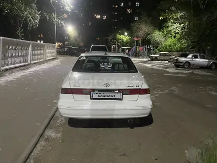 Toyota Camry 1998 года за 3 200 000 тг. в Павлодар – фото 5