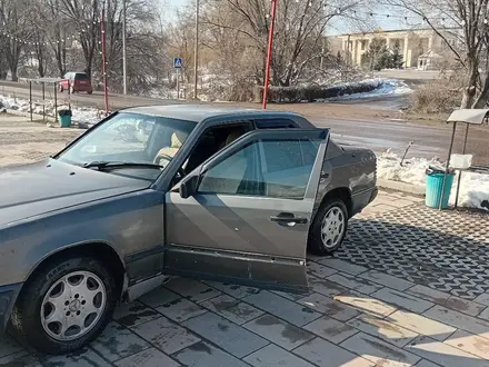Mercedes-Benz E 230 1989 года за 600 000 тг. в Алматы – фото 3