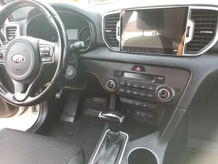 Kia Sportage 2017 года за 9 000 000 тг. в Алматы – фото 16
