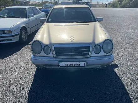 Mercedes-Benz E 280 1998 года за 2 850 000 тг. в Кызылорда – фото 12