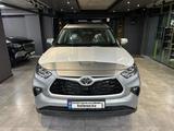 Toyota Highlander 2023 года за 30 000 000 тг. в Астана