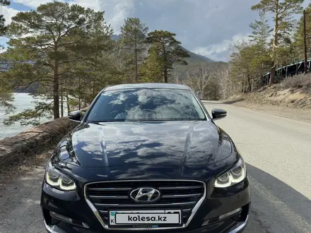 Hyundai Grandeur 2018 года за 10 524 000 тг. в Астана – фото 2