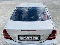 Mercedes-Benz C 200 2000 годаfor2 500 000 тг. в Караганда