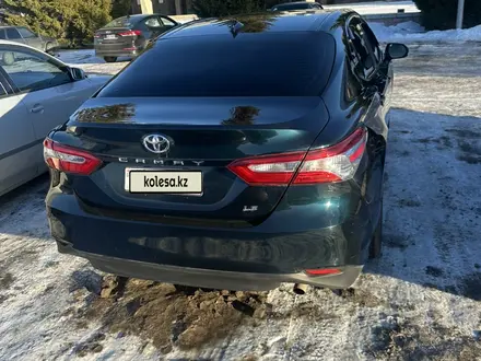 Toyota Camry 2019 года за 11 000 000 тг. в Караганда – фото 3