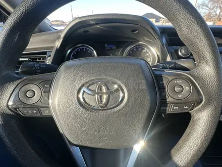 Toyota Camry 2019 года за 11 000 000 тг. в Караганда – фото 6