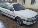 Volkswagen Passat 1994 годаүшін2 050 000 тг. в Уральск
