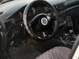 Volkswagen Passat 2001 года за 2 500 000 тг. в Шымкент – фото 5