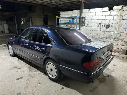 Mercedes-Benz E 230 1996 года за 2 350 000 тг. в Шымкент – фото 3