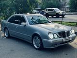 Mercedes-Benz E 320 1999 года за 5 600 000 тг. в Алматы