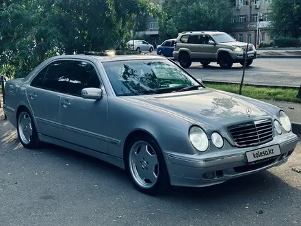 Mercedes-Benz E 320 1999 года за 5 600 000 тг. в Алматы