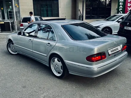 Mercedes-Benz E 320 1999 года за 5 600 000 тг. в Алматы – фото 7
