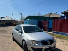 Volkswagen Passat, 2005