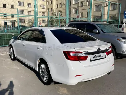 Toyota Camry 2014 года за 8 800 000 тг. в Актау – фото 4