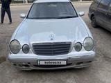 Mercedes-Benz E 320 2000 года за 2 800 000 тг. в Сарыагаш – фото 2