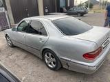 Mercedes-Benz E 320 2000 года за 2 800 000 тг. в Сарыагаш – фото 4