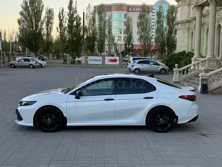 Toyota Camry 2018 года за 14 400 000 тг. в Астана – фото 6