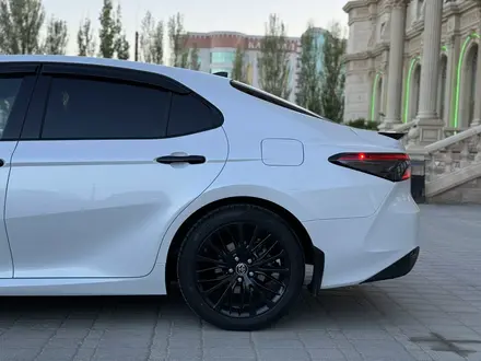 Toyota Camry 2018 года за 14 400 000 тг. в Астана – фото 9