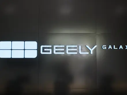 Geely Galaxy Allur в Алматы – фото 3