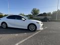 Toyota Camry 2018 года за 11 500 000 тг. в Шымкент – фото 11