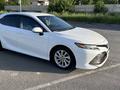 Toyota Camry 2018 года за 11 500 000 тг. в Шымкент – фото 12