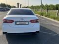 Toyota Camry 2018 года за 11 500 000 тг. в Шымкент – фото 7