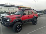 Toyota Hilux Surf 1997 годаүшін7 000 000 тг. в Алматы
