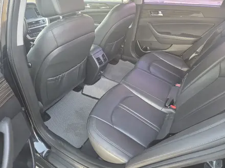 Hyundai Sonata 2015 года за 7 800 000 тг. в Усть-Каменогорск – фото 8