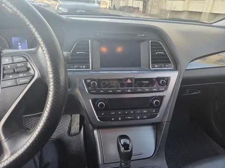 Hyundai Sonata 2015 года за 7 800 000 тг. в Усть-Каменогорск – фото 9