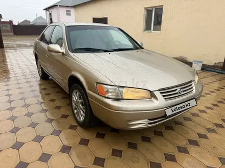 Toyota Camry 1998 года за 2 900 000 тг. в Кызылорда – фото 3