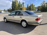 Mercedes-Benz E 230 1996 годаүшін2 700 000 тг. в Астана – фото 3