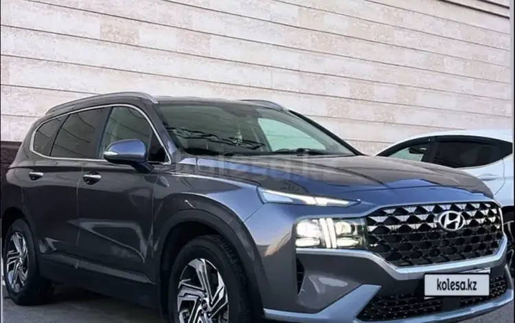 Hyundai Santa Fe 2021 года за 13 500 000 тг. в Караганда