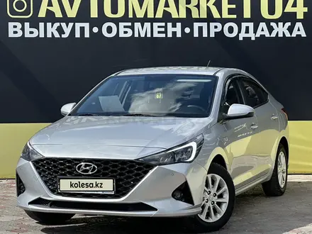 Hyundai Accent 2021 года за 8 000 000 тг. в Актобе