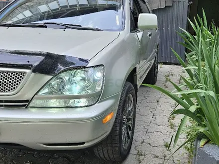 Lexus RX 300 2001 года за 5 700 000 тг. в Алматы – фото 2