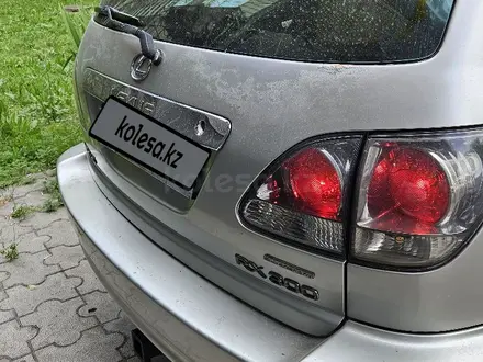 Lexus RX 300 2001 года за 5 700 000 тг. в Алматы – фото 6