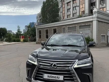 Lexus LX 570 2017 года за 39 500 000 тг. в Астана