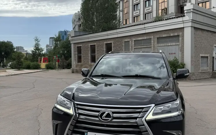 Lexus LX 570 2017 года за 39 500 000 тг. в Астана