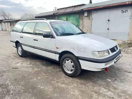 Volkswagen Passat 1994 года за 2 600 000 тг. в Алматы – фото 3