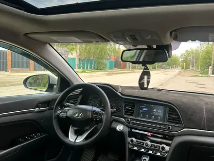 Hyundai Elantra 2019 года за 4 500 000 тг. в Актобе – фото 8
