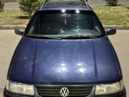 Volkswagen Passat 1994 года за 2 300 000 тг. в Астана – фото 4