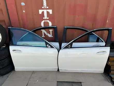 Двери Mercedes benz w221 за 70 000 тг. в Караганда