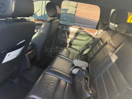 Volkswagen Touareg 2007 года за 4 500 000 тг. в Алматы – фото 8