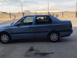 Volkswagen Vento 1994 года за 700 000 тг. в Туркестан – фото 3